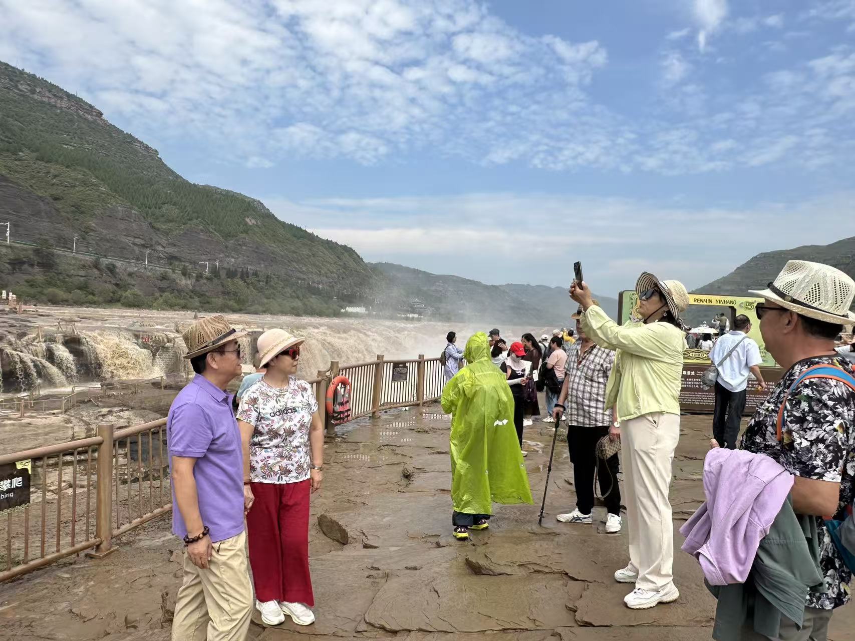 壶口瀑布全景实拍